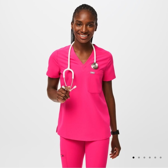 Figs Tops - Figs Catarina™ Shocking Pink One-Pocket Scrub Top